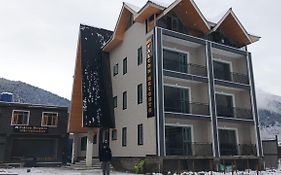 Hotel Falcon Heights